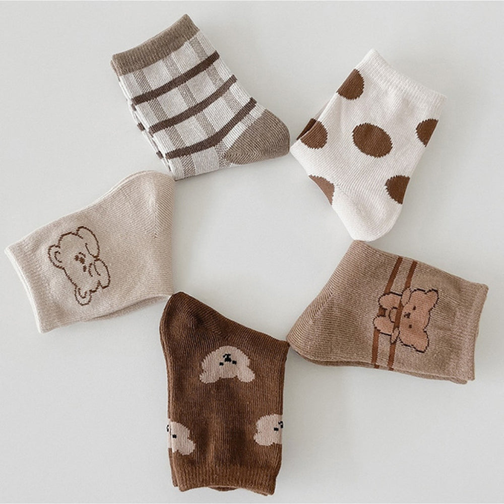 
                  
                    HUMPHREY BEAR SOCKS
                  
                