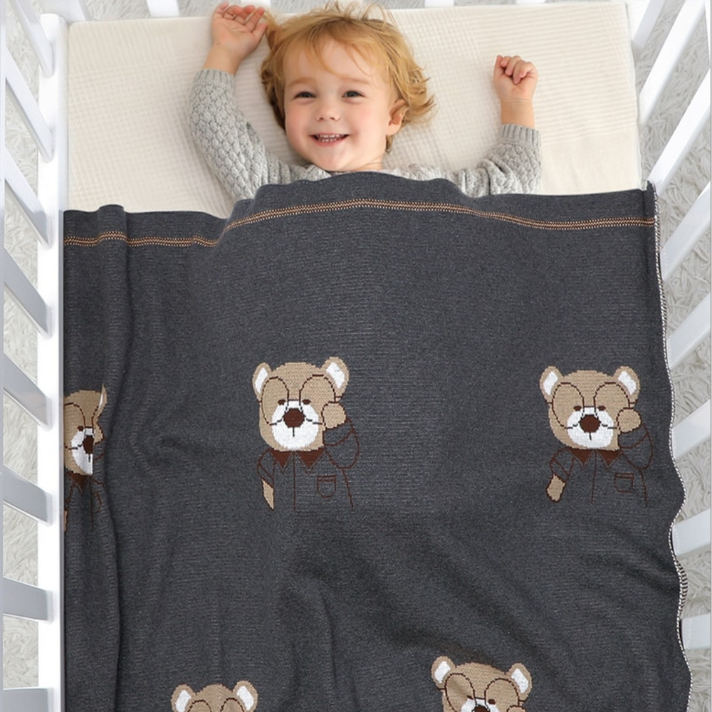 
                  
                    SMARTY PANTS CLOTHING + BLANKET SET
                  
                