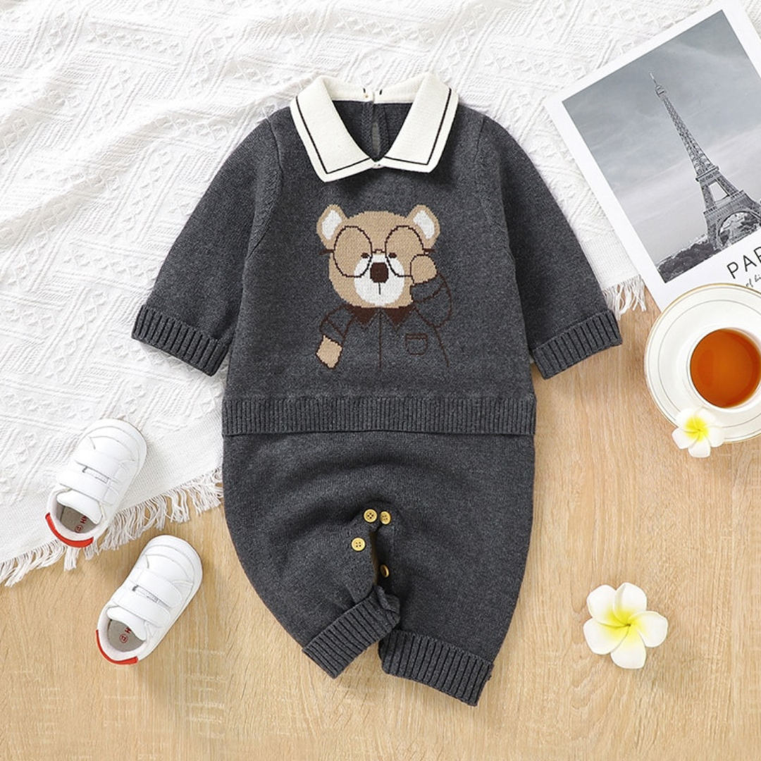 
                  
                    SMARTY PANTS CLOTHING + BLANKET SET
                  
                