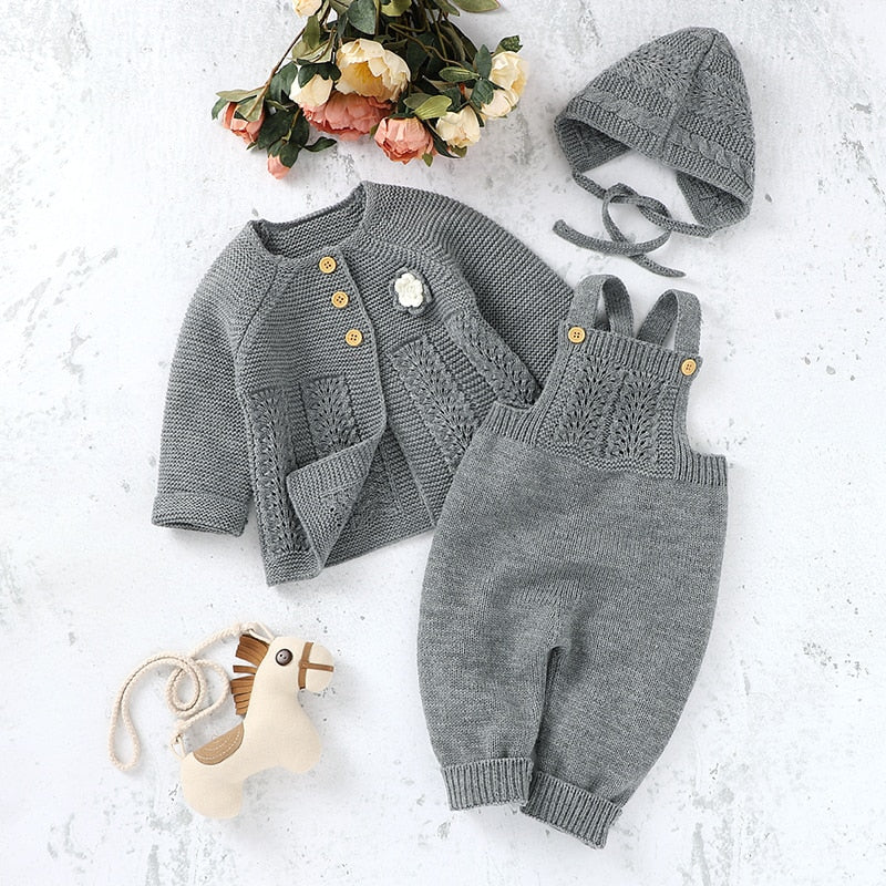 
                  
                    THE ROYAL LULLABY CLOTHING SET
                  
                